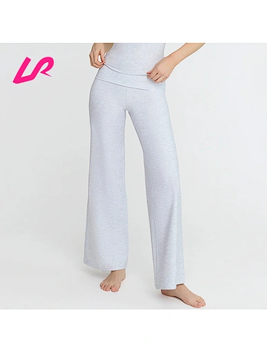 Our wide legs leggings combines functionality and style. Made from high-quality materials and designed for a range of activities, it's perfect for your next workout. Shop now!